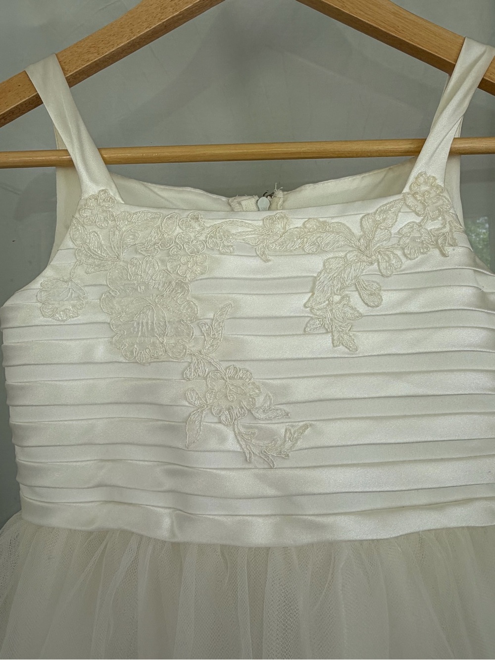 Girls Ivory Tulle Full Length Dress Embroidered Bodice Flower Girl Communion - Picture 4 of 8